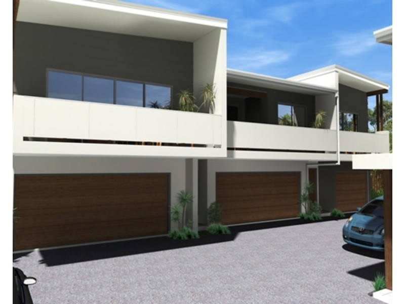 4/116 Eugaree Street, Southport QLD 4215