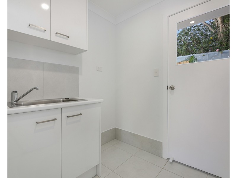 4/116 Eugaree Street, Southport QLD 4215