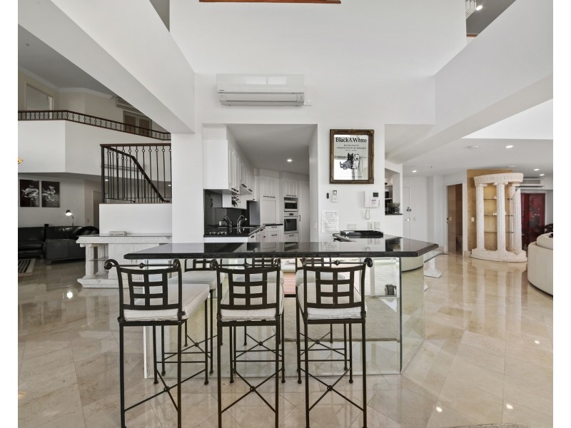 1401/182 Marine Parade, Labrador QLD 4215