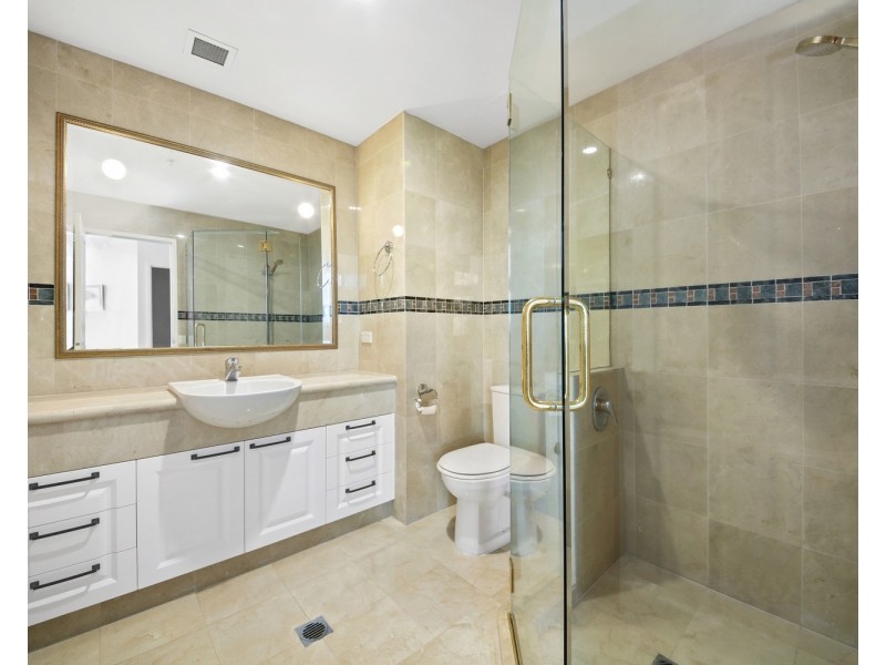 1401/182 Marine Parade, Labrador QLD 4215