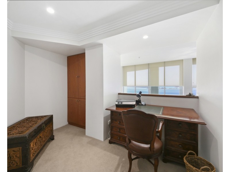 1401/182 Marine Parade, Labrador QLD 4215