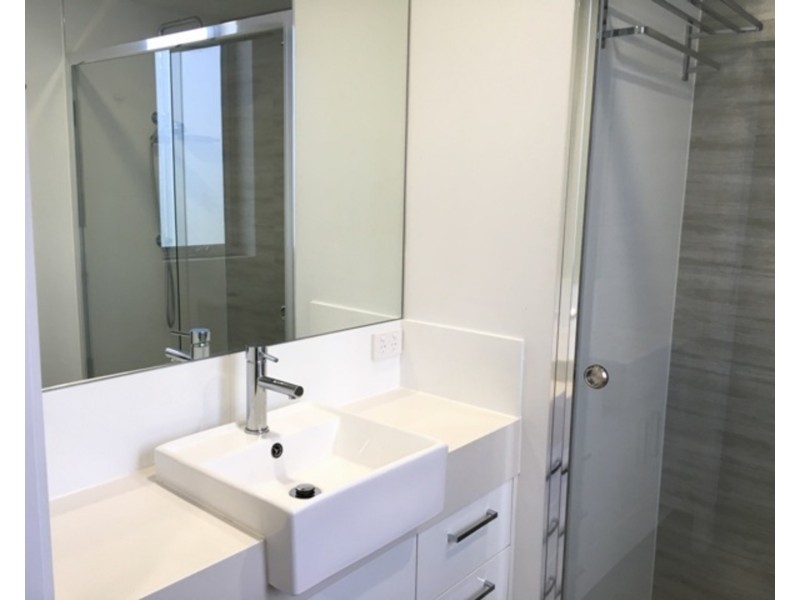 604A/26 Spendelove Avenue, Southport QLD 4215