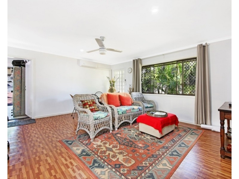 2/15 Caroline Avenue, Southport QLD 4215