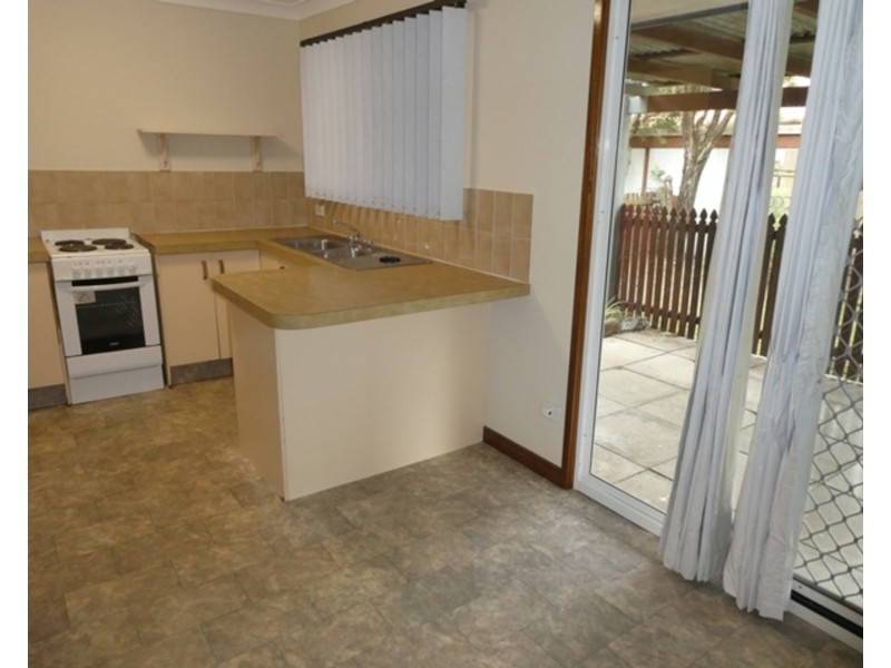 18 Tumbarumba Avenue, Ashmore QLD 4214