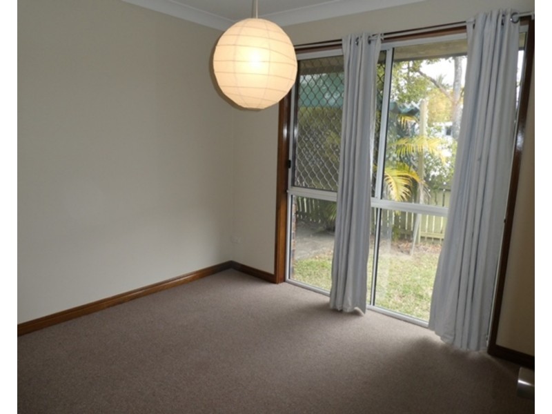 18 Tumbarumba Avenue, Ashmore QLD 4214