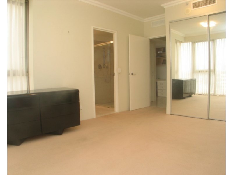 1304/50 Marine Parade, Southport QLD 4215