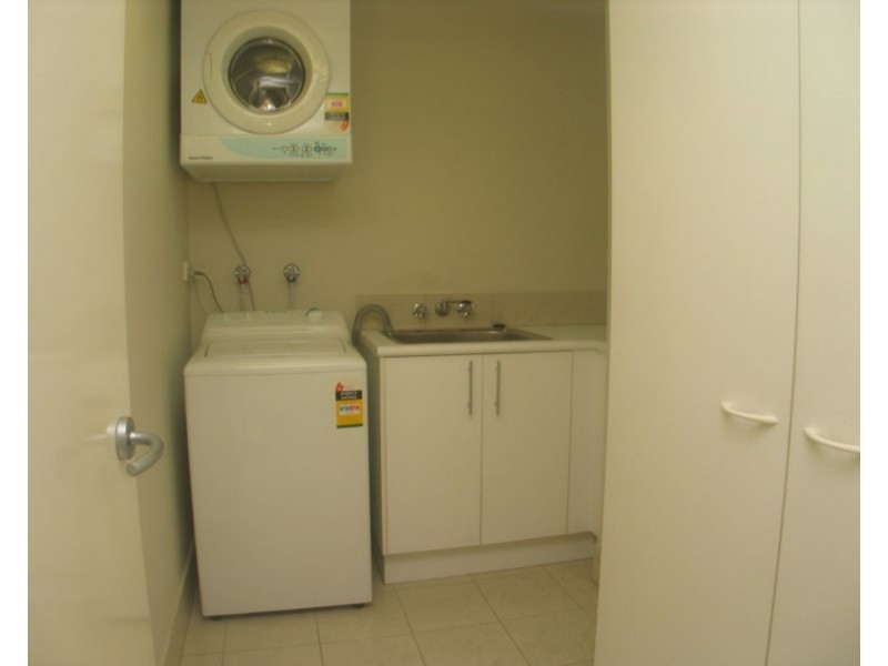 1304/50 Marine Parade, Southport QLD 4215