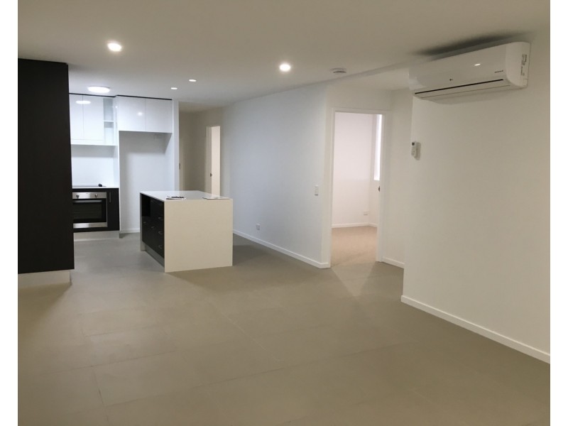 802/26 Spendelove Avenue, Southport QLD 4215