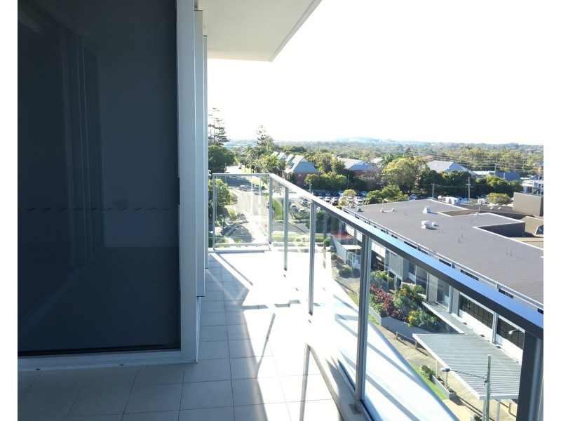 802/26 Spendelove Avenue, Southport QLD 4215