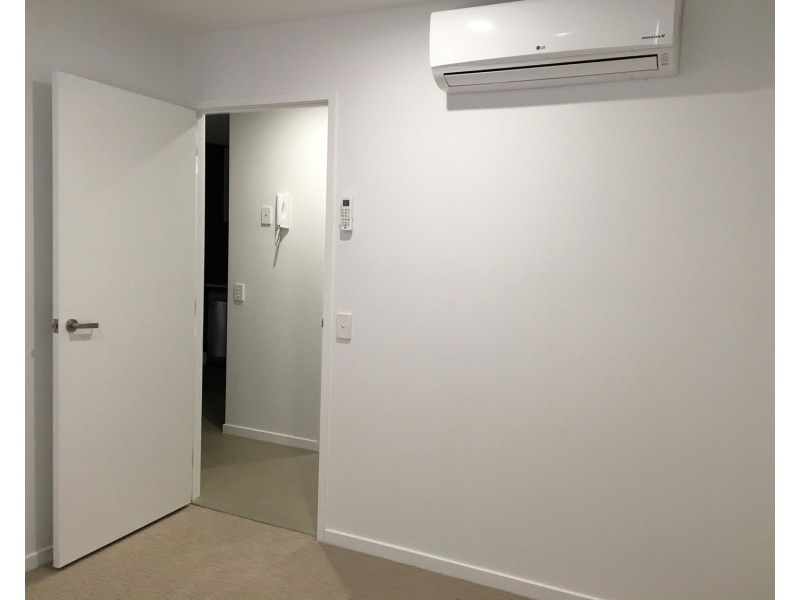 802/26 Spendelove Avenue, Southport QLD 4215