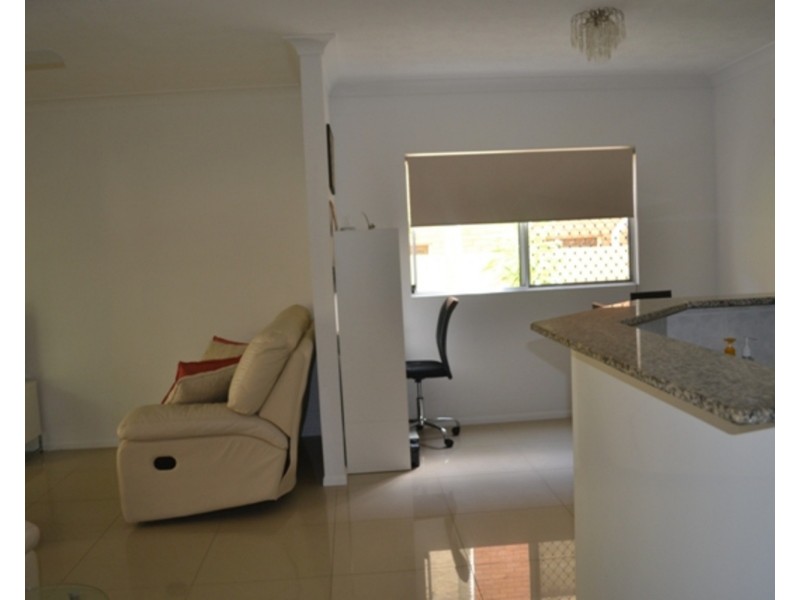 2/20 Little Norman Street, Southport QLD 4215
