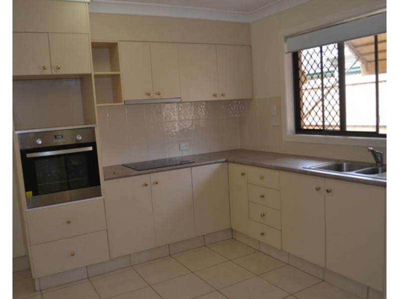 129 Falconer Street, Southport QLD 4215