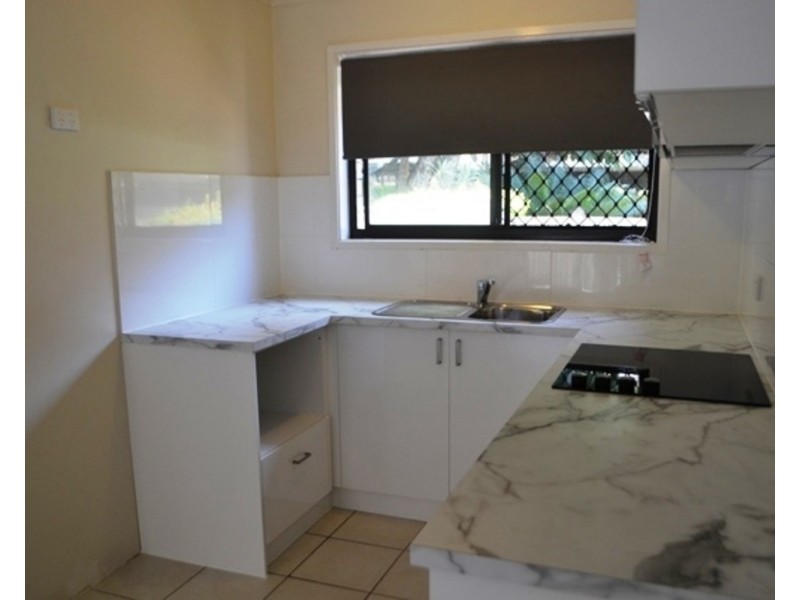 1/183 Muir Street, Labrador QLD 4215