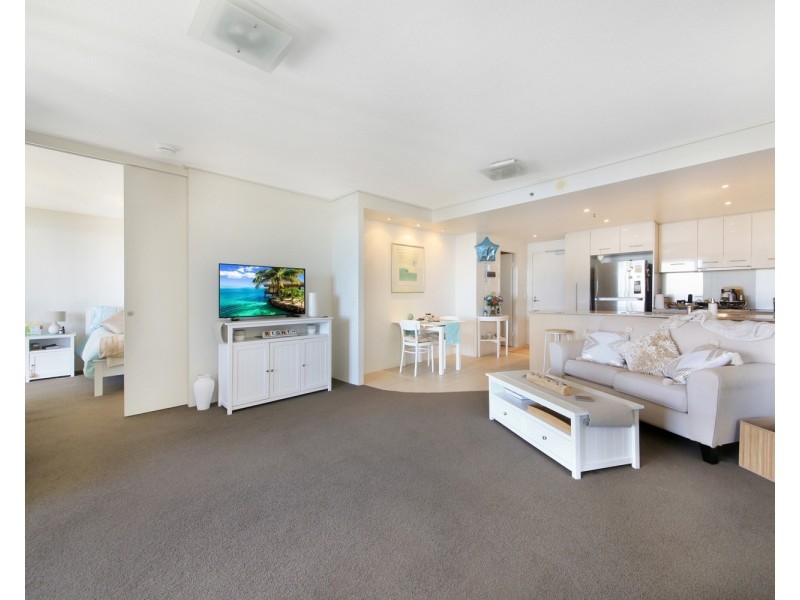 252/105 Scarborough Street, Southport QLD 4215