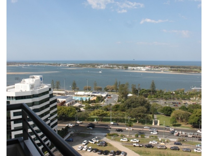 252/105 Scarborough Street, Southport QLD 4215
