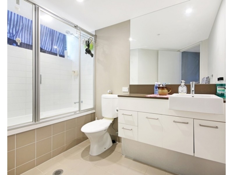1247/56 Scarborough Street, Southport QLD 4215