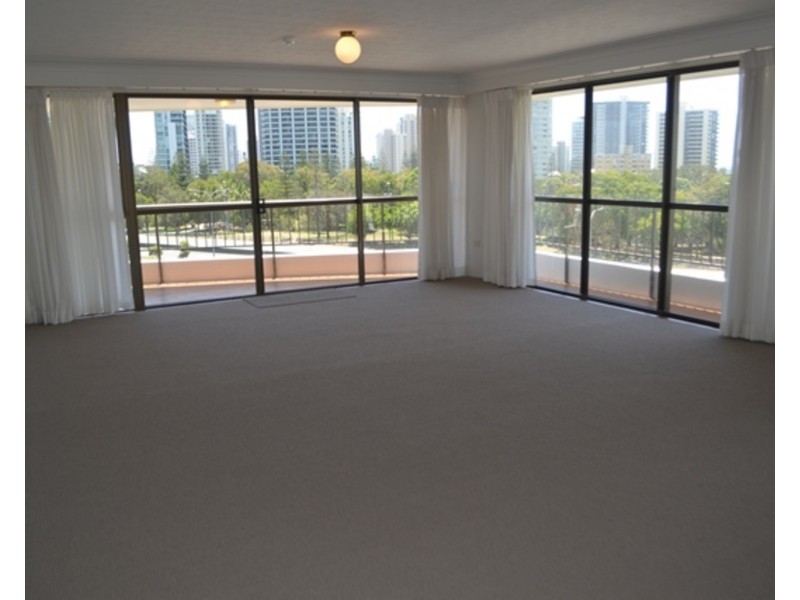 20/18 Commodore Drive, Surfers Paradise QLD 4217