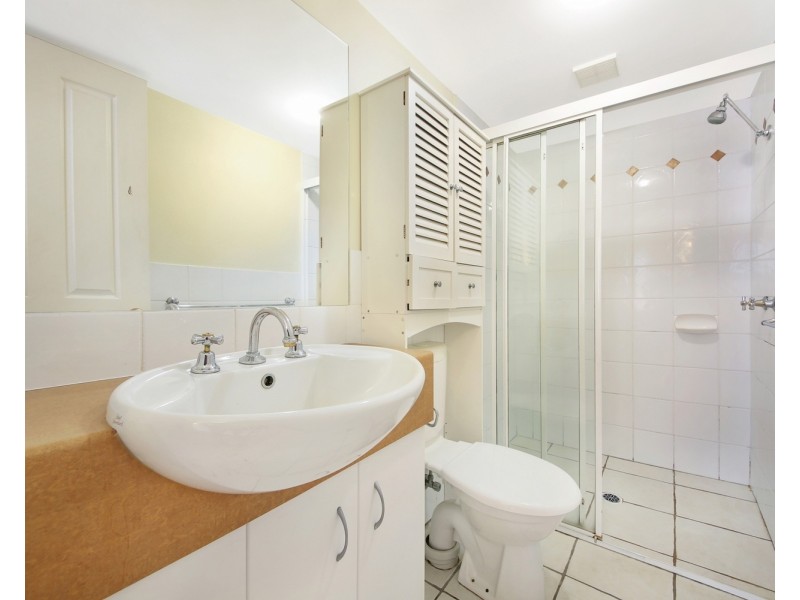 3/129 Muir Street, Labrador QLD 4215