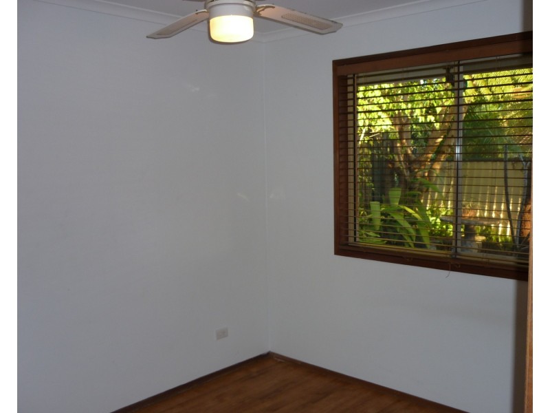 2/40a McMillan Street, Labrador QLD 4215
