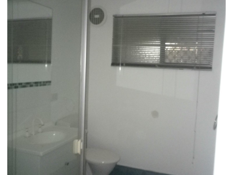 a/22 Warana Avenue, Southport QLD 4215