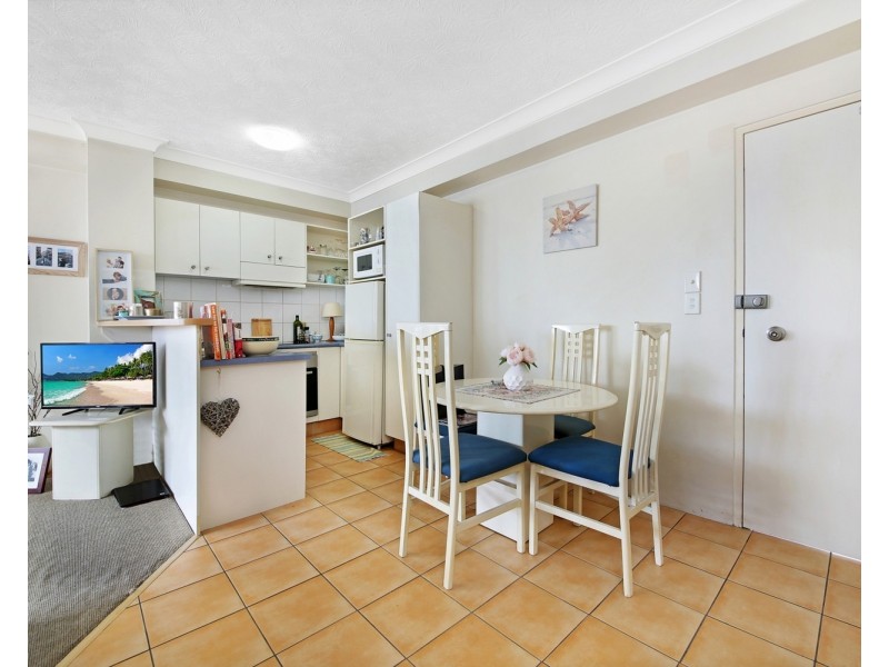 19/10 Purli Street, Chevron Island QLD 4217