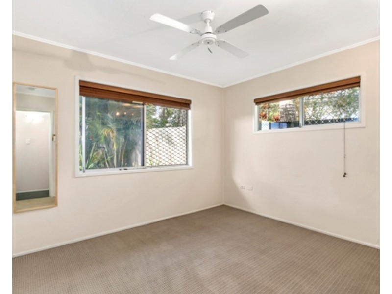 14 Elaine Street, Southport QLD 4215