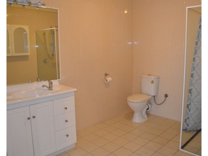 13 Burdekin Avenue, Helensvale QLD 4212