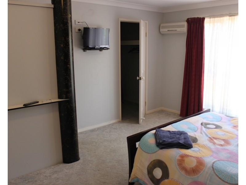 1 Chelmsford Place, Parkwood QLD 4214