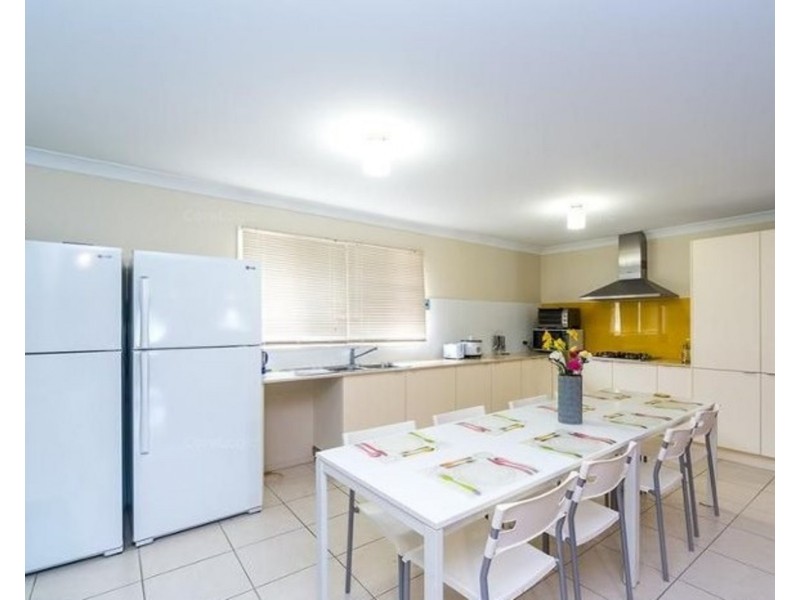 16 Cirrus Way, Coomera QLD 4209