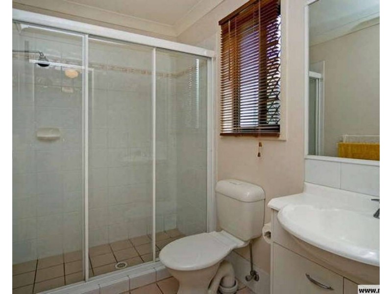 16 Harrow Place, Arundel QLD 4214