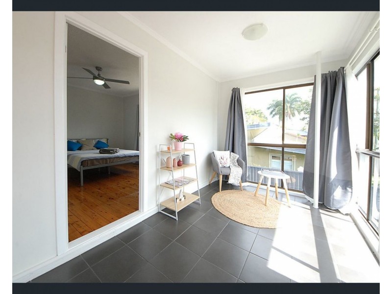 62 Musgrave Avenue, Southport QLD 4215