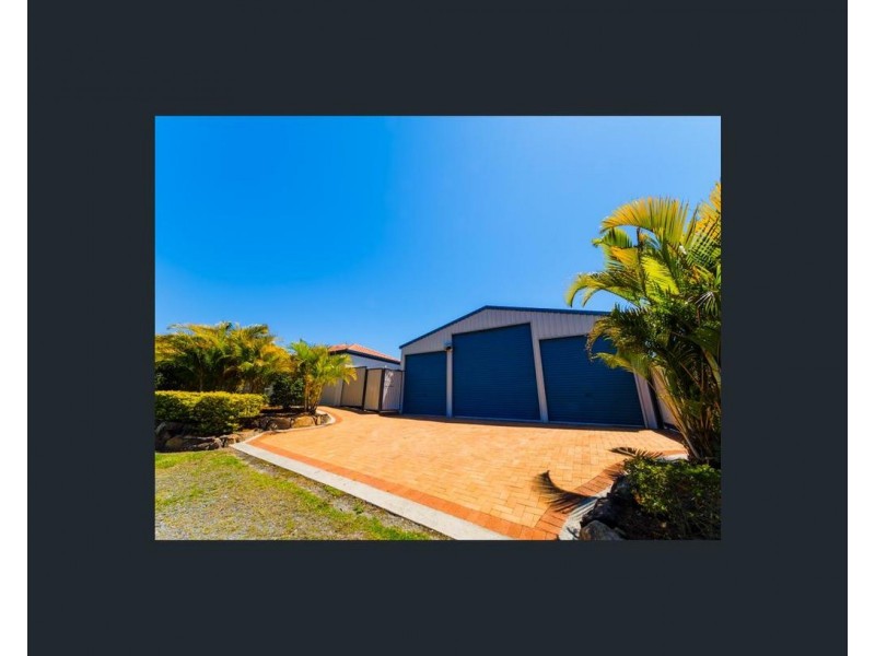 1 Chelmsford Place, Arundel QLD 4214