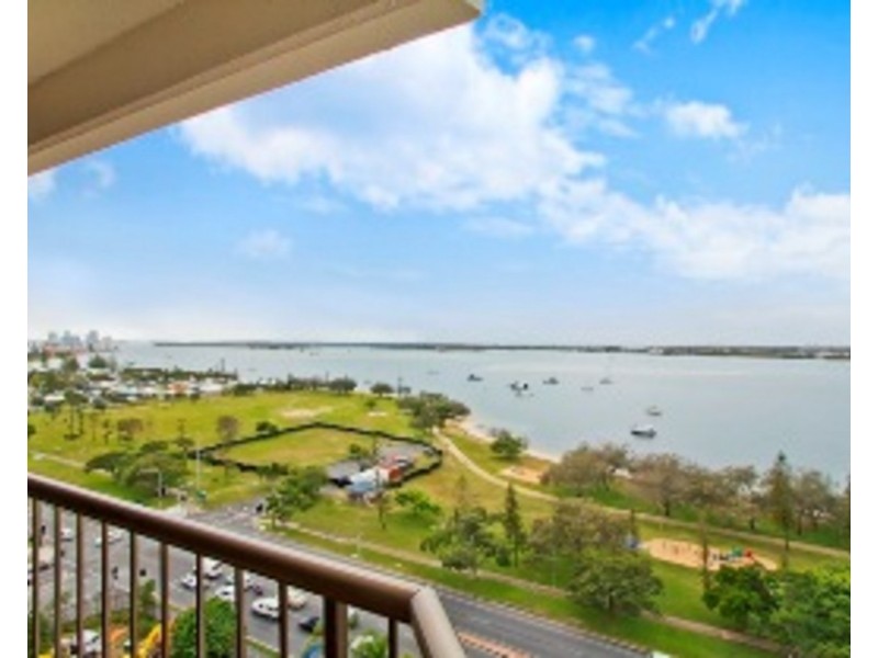 9C/114 Marine Parade, Southport QLD 4215