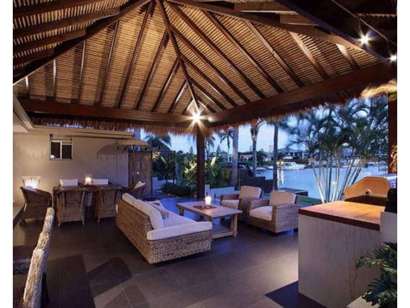 66 Salerno Street, Isle Of Capri QLD 4217