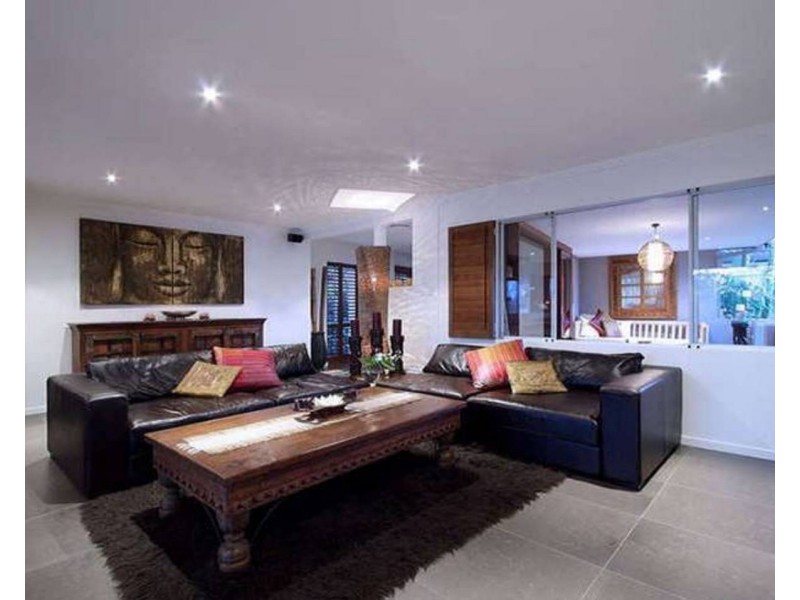 66 Salerno Street, Isle Of Capri QLD 4217