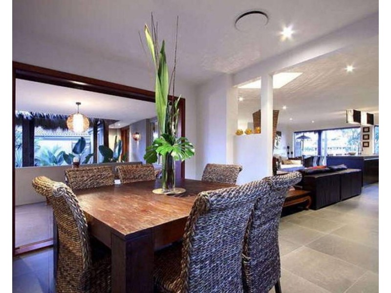 66 Salerno Street, Isle Of Capri QLD 4217