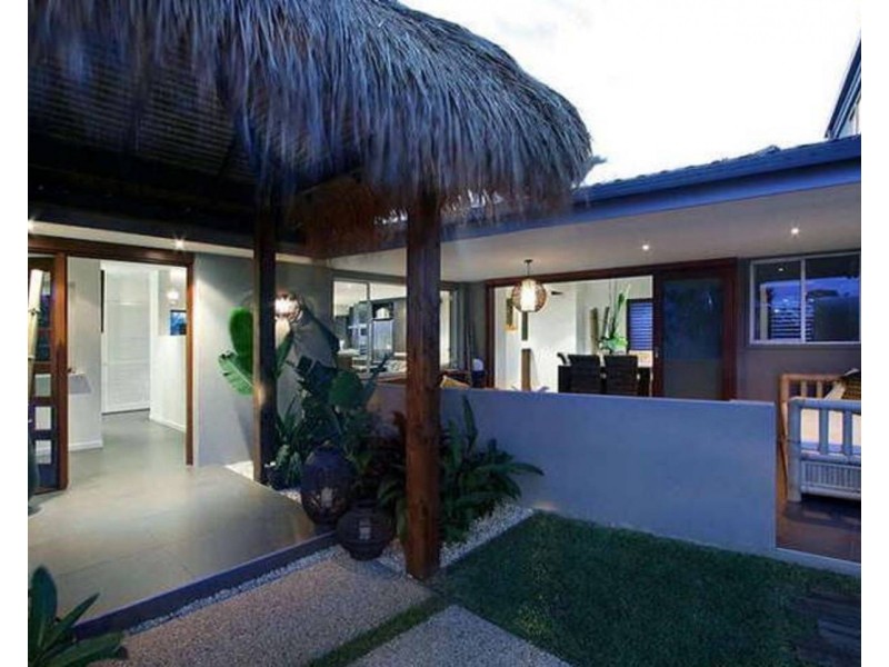 66 Salerno Street, Isle Of Capri QLD 4217