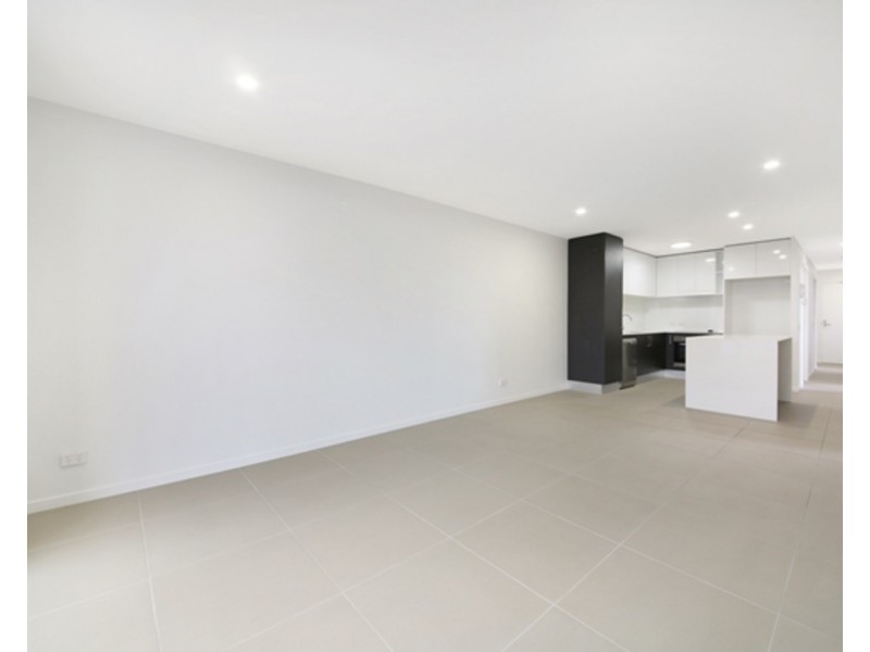 502/26 Spendelove Avenue, Southport QLD 4215