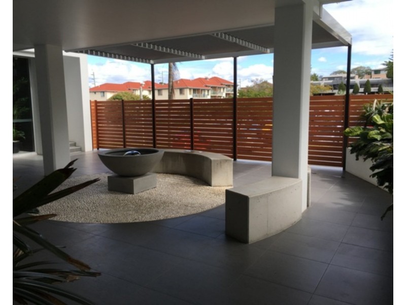 502/26 Spendelove Avenue, Southport QLD 4215