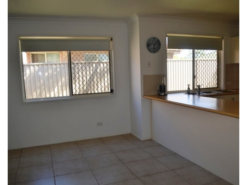 1/5 Tanias Place, Labrador QLD 4215