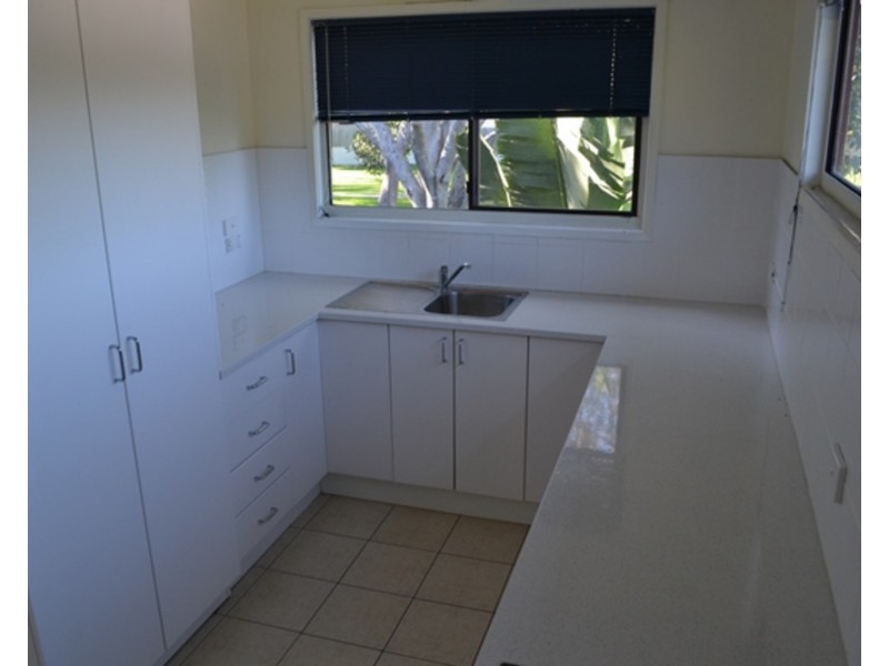 2/2 Ellen Street, Southport QLD 4215