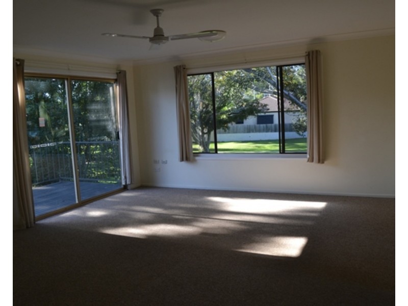 2/2 Ellen Street, Southport QLD 4215