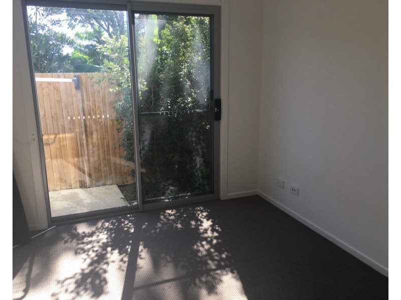 3/123 Falconer Street, Southport QLD 4215