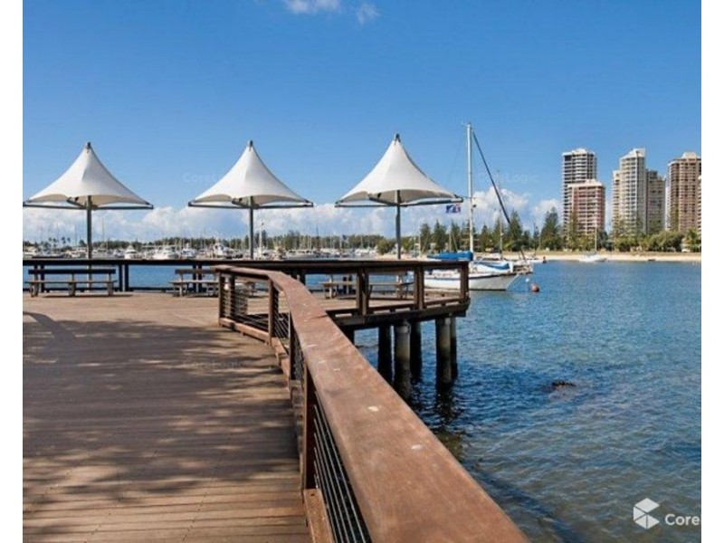 210/2 Barney Street, Southport QLD 4215
