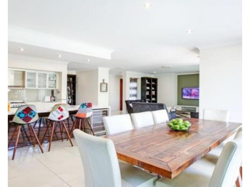 12 Kapala Street, Southport QLD 4215