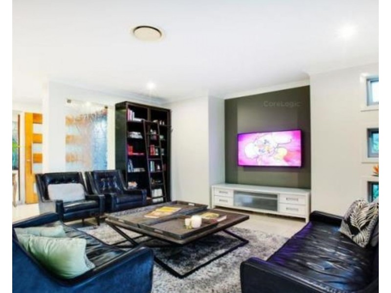 12 Kapala Street, Southport QLD 4215