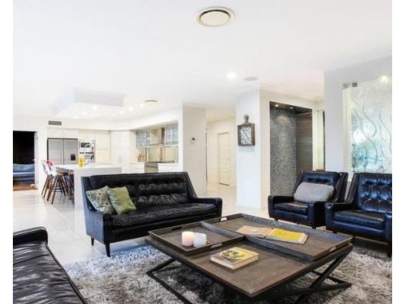 12 Kapala Street, Southport QLD 4215