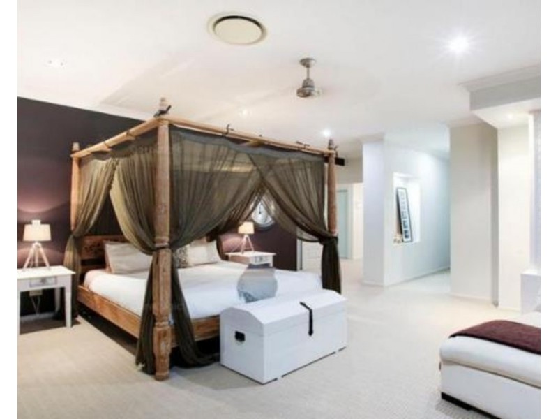 12 Kapala Street, Southport QLD 4215