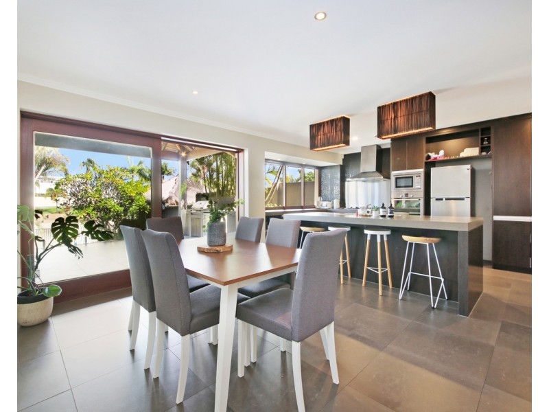 66 Salerno Street, Surfers Paradise QLD 4217