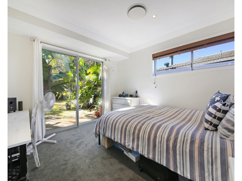 66 Salerno Street, Surfers Paradise QLD 4217